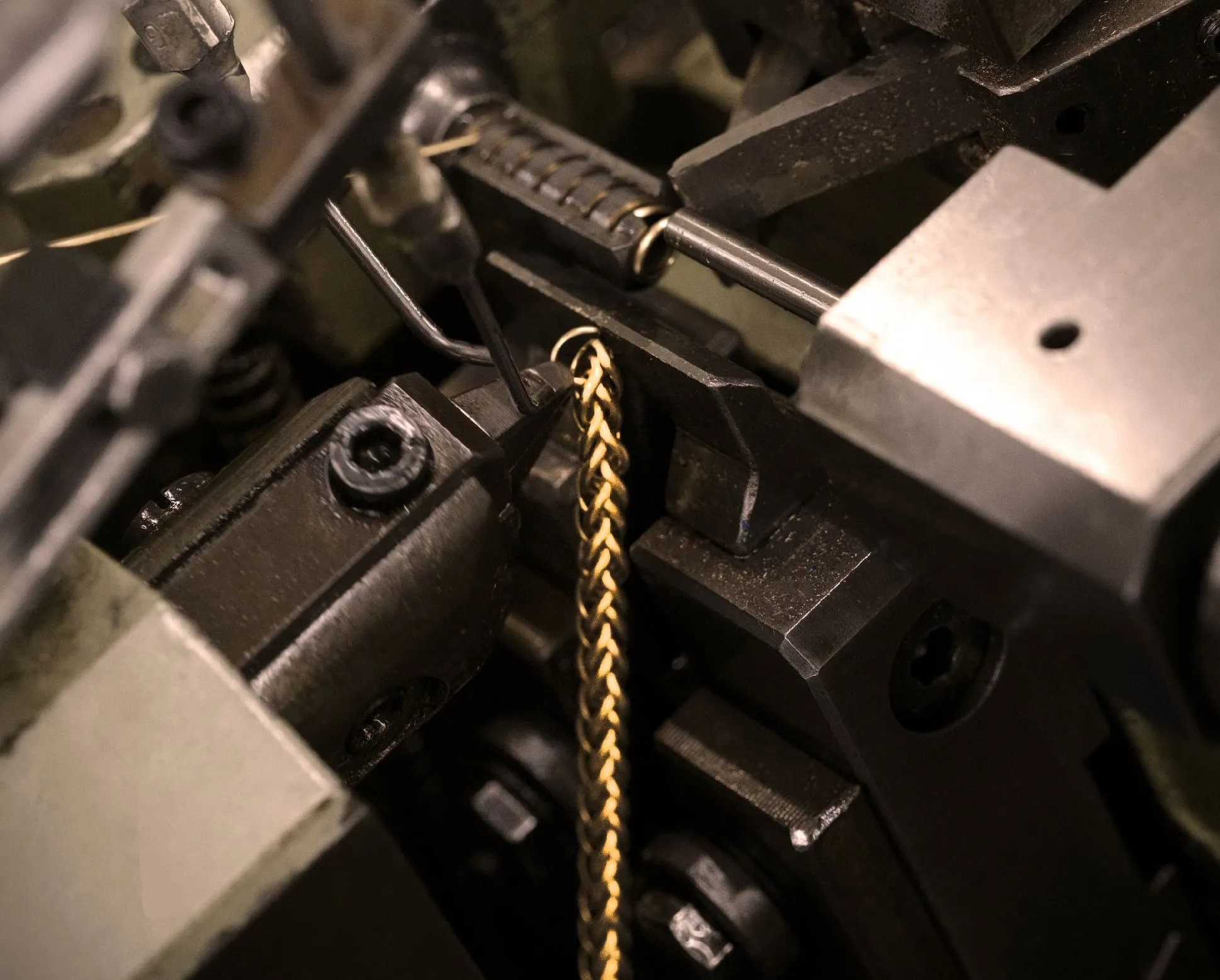 Mioro gold chain manufacturer - production facility 2